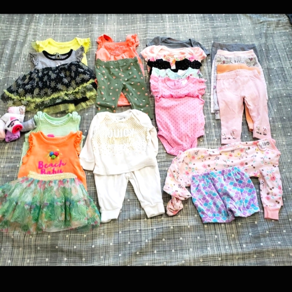Lot of baby girl clothes 3-6 months